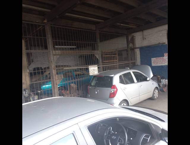 270M² WAREHOUSE TO LET IN CITY WEST